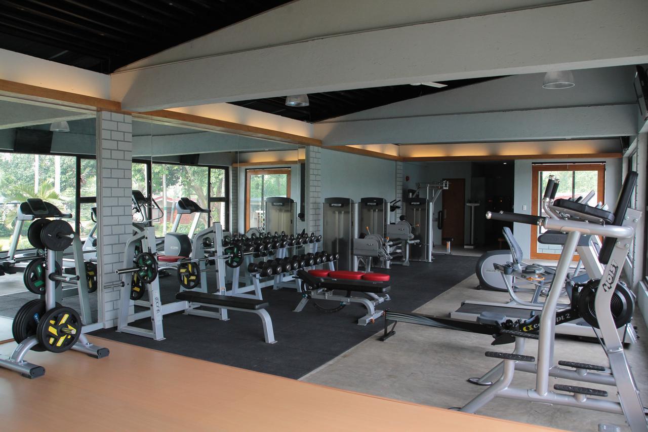 Batangas Country Club Hotel Eksteriør billede
