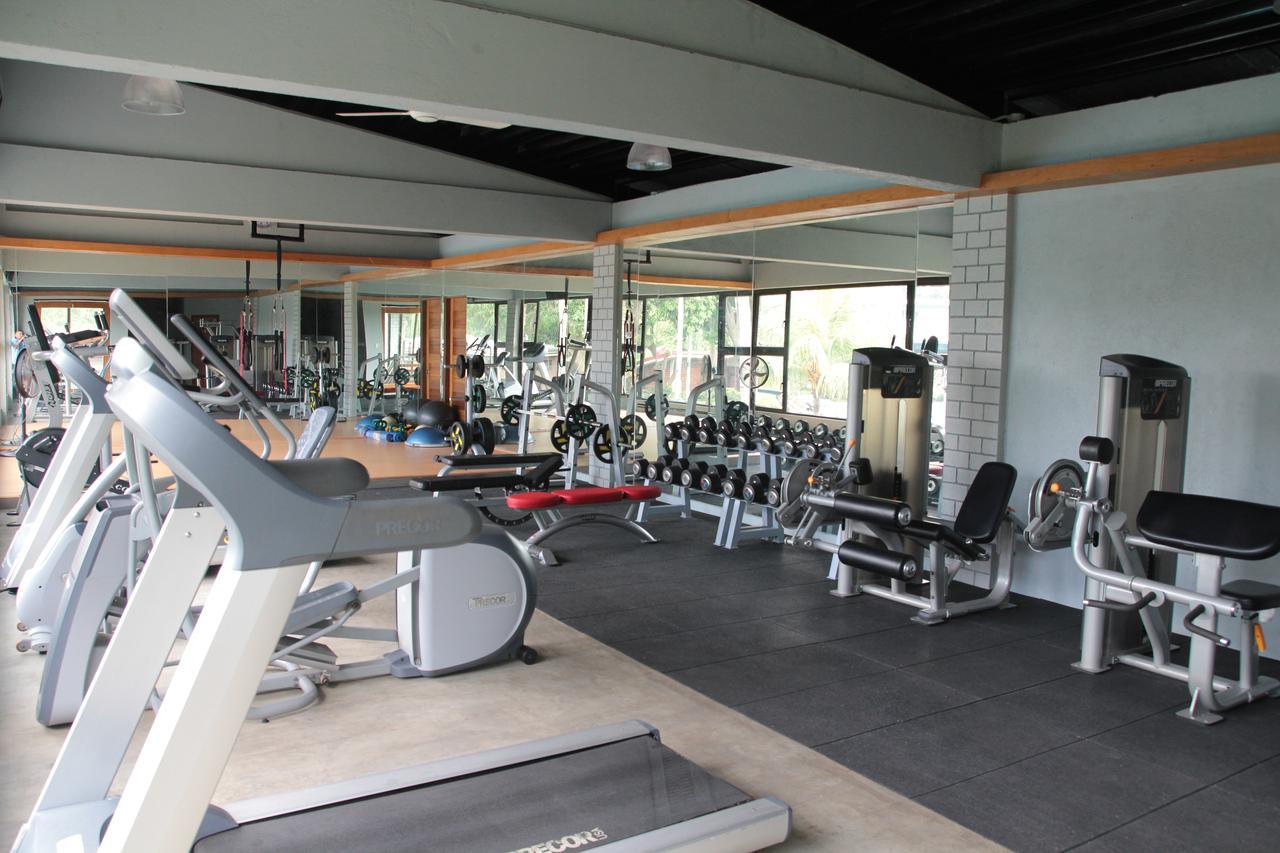 Batangas Country Club Hotel Eksteriør billede